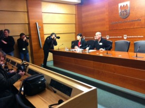 Larraitz Ugarte eta Martin Garitano, atzo, azalpenak ematen