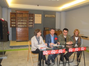 'Trenak 150 urte Euskadin' erakusketaren aurkezpena egin dute