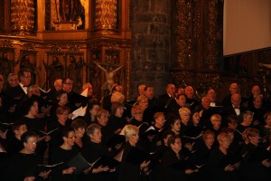 Trintxerpeko Illunbe abesbatza Azkoitian abesten