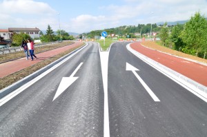 Dagoeneko sainaleak margotu dituzte