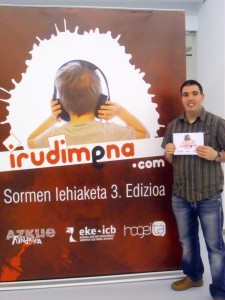 Legorburu, saria eskuetan duela