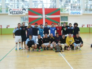 Finalera iritsi ziren taldeak