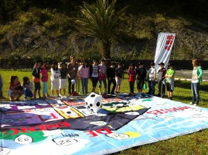 Ikasleak antzararen jokoan jolasten