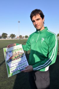 Llorente, larunbateko partidarako atera duten kartelarekin