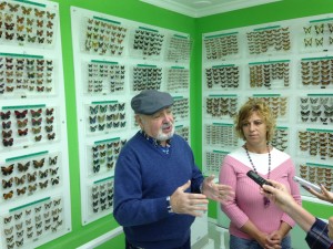 Manuel Agirresarobe arduraduna, eta udaleko Belen Sierra