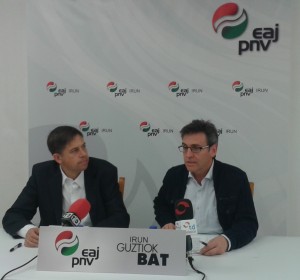 Jose Enrique Corchon eta Xabier Iridoy, atzoko agerraldian