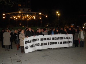 Emakumeen hainbat taldek eta udalak deitutako elkarretaratzea