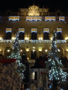 San Juan plazan, argiak