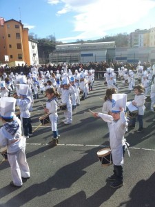 Lizeoko ikasleak, goizean, Antxon