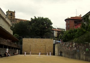 Joko garbiko partida Beheko Plazan