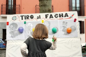 Festa errepublikanoa Urdanibia plazan