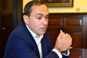 Irudian, Miguel Angel Paez Sustapen Ekonomikorako zinegotzia