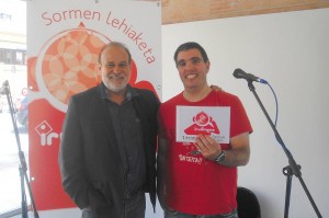 Pantxoa Etchegoyen EKEko presidentea eta Iñigo Legorburu irabazlea