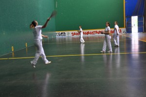 Nesken pala partidaren irudia