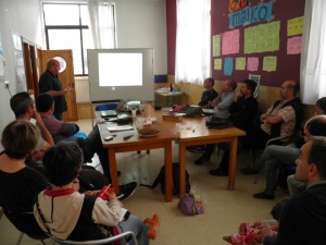 Saretuz eskolan Olatukoop eta kooperatibismo eraldatzailea izan zuten hizpide