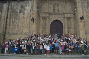 Herriko Plazan jaso zuten saria irabazleek.