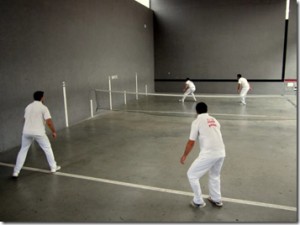 iturriozko pilotalekuan, pasaka