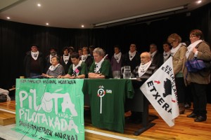 Iniziatibaren aurkezpenekoa da ondoko irudia