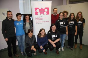 Babestutako taldeetako eta udaleko ordezkariak