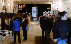 stock azoka, laurak bat