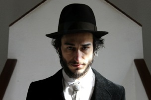 Oskar Benas musikaria