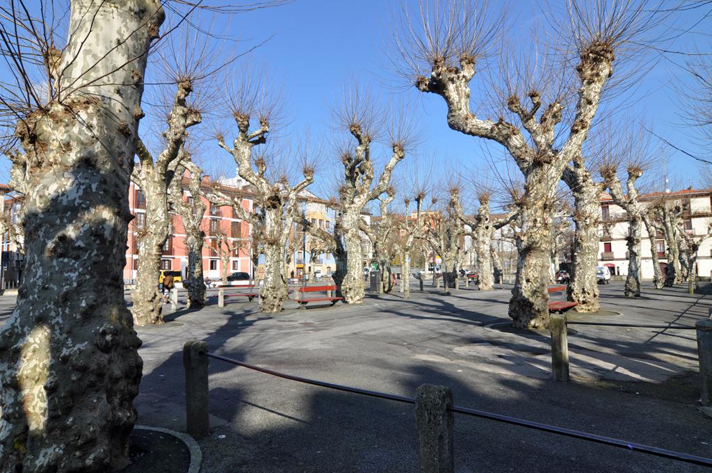 Urdanibia plaza