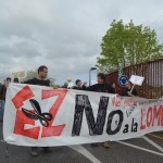 Lomceren kontra atera dira irakasleak