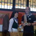 Mikel Errastiri ikurra ematen