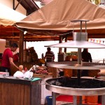 Postu ugari jarri dituzte Behobiako Erdi Aroko azokan