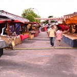 Postu ugari jarri dituzte Behobiako Erdi Aroko azokan