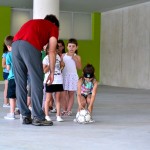 Begiak estalita, lasterketak, penalti jaurtiketak eta beste hainbat joko egin dituzte