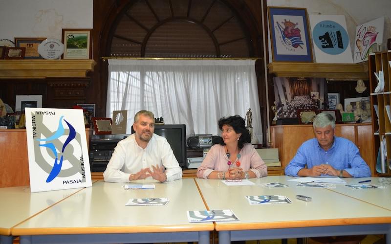 Trintxerpeko alkateordetzan, atzo, euskaltegietako eskaintzaren aurkezpenean