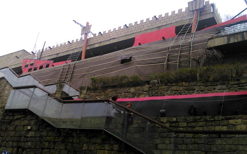 Galeoia inauteriak erretiratuak donibane piratak