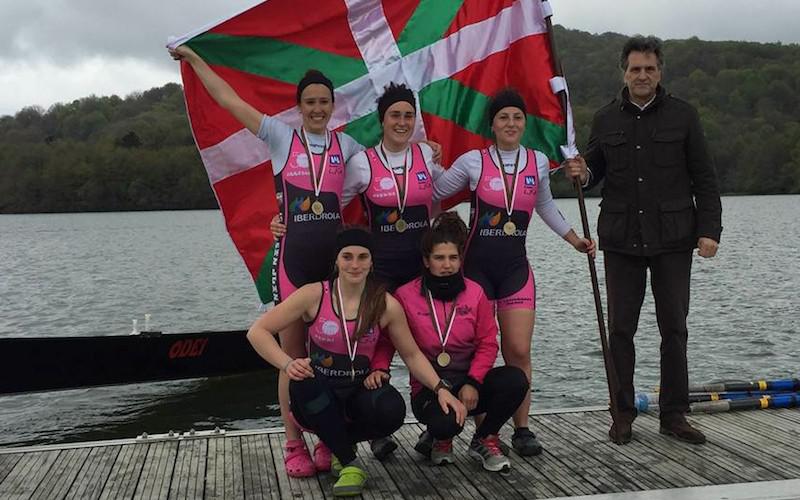 San Juan, koxtap, bandera, neskak,