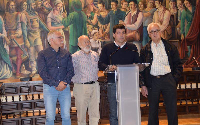 Olaizola, Merino, Mendoza eta Lopez adierazpena irakurtzeko unean.