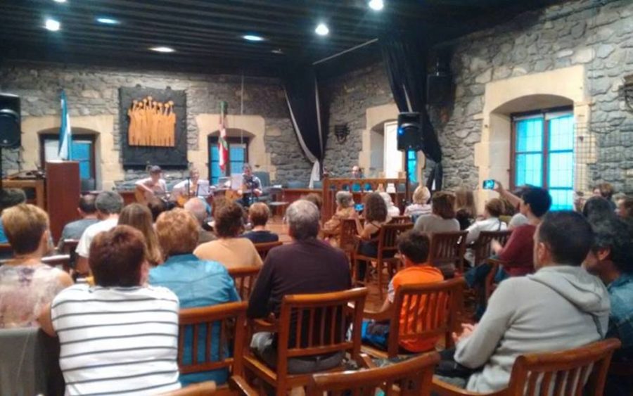 Helta gitarra taldea