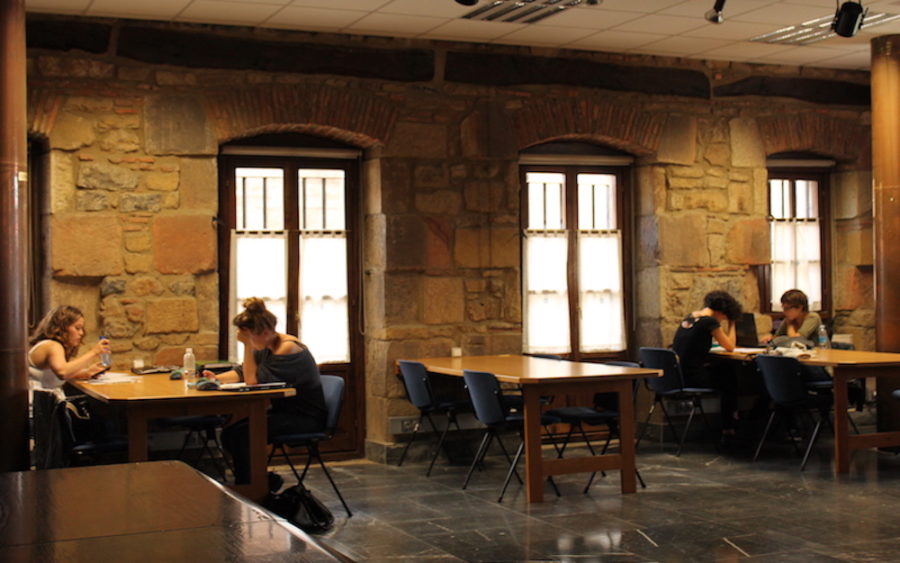 liburutegiko ikasleen gela