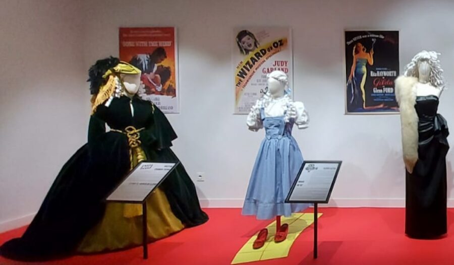 Jantziaren Zentroaren erakusketa