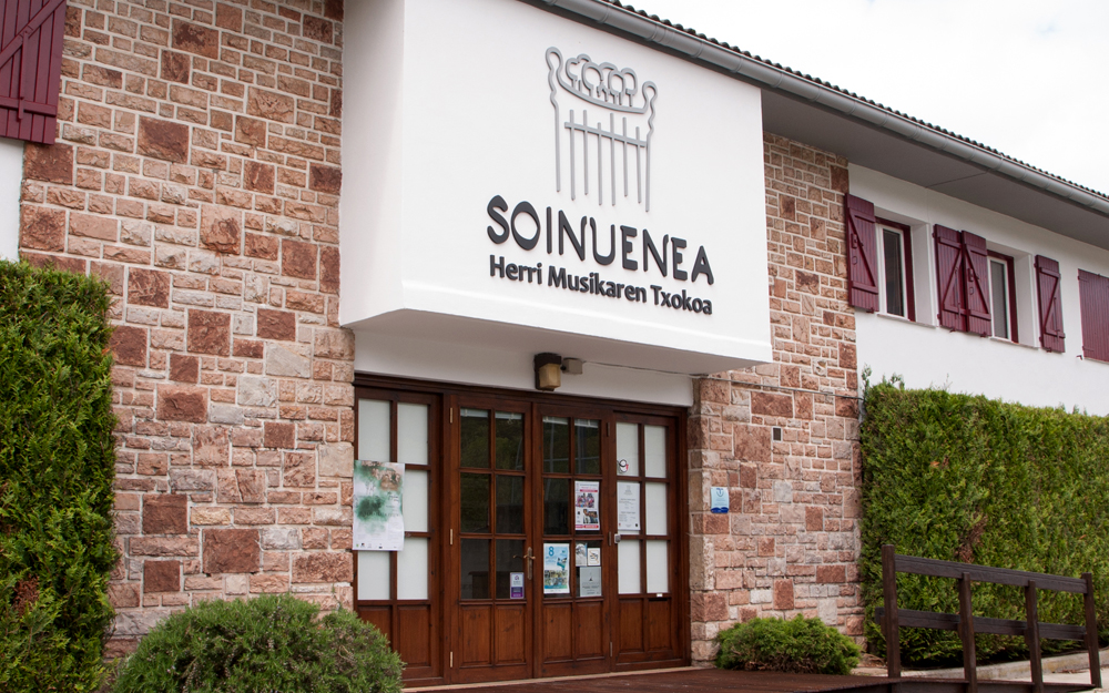 soinuenea