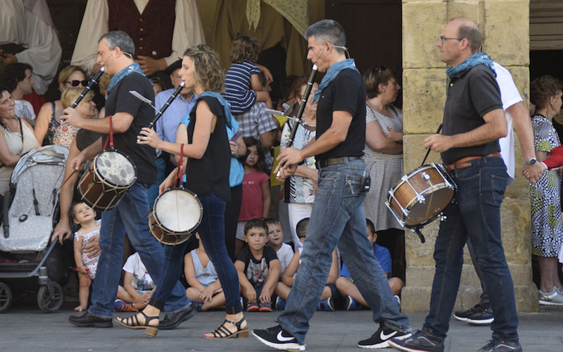 inauterietako doinuak lartaun