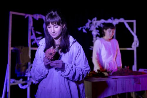 OLAIAREN LORATEGIA ikuskizunerako SARRERA BIKOITZA