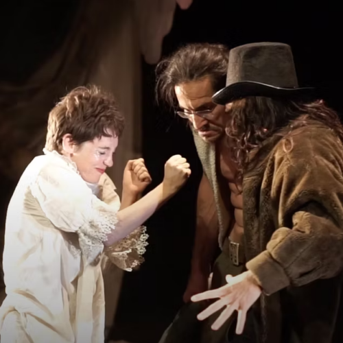 A PENAS ANTZERKIRAKO BI SARRERA BIKOITZ